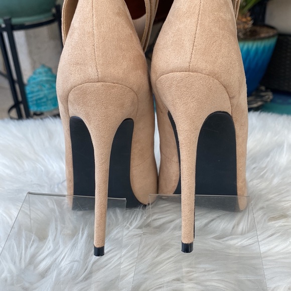 🤎🤎NASTY GAL TAN POINTY TOE HEEL🤎🤎 - Picture 3 of 5